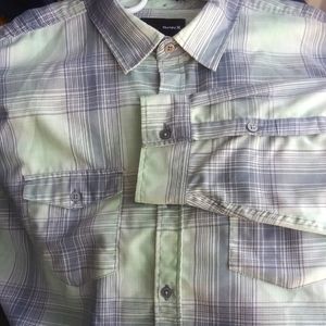 🌊Hurley Skate/Surf Button-Up